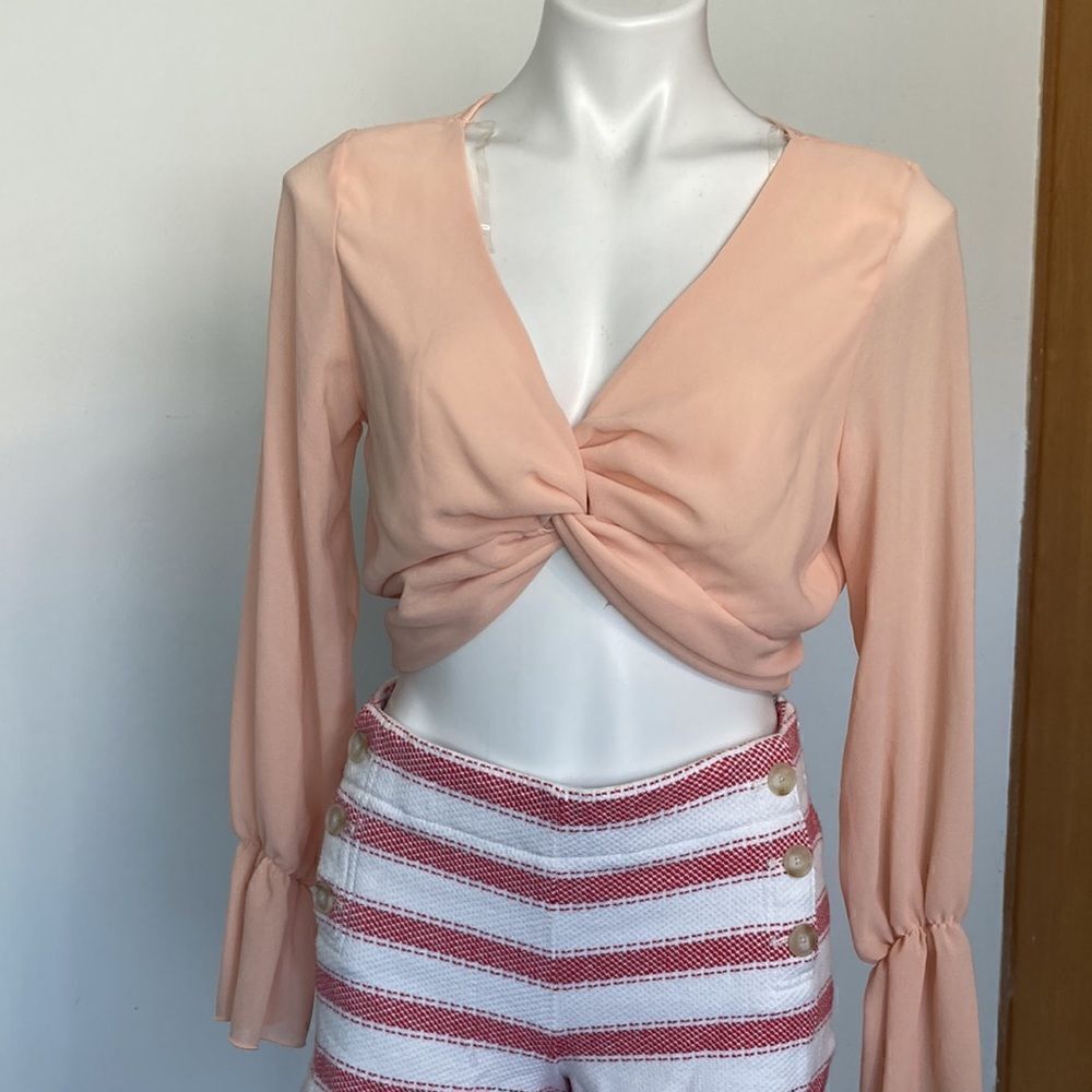 New mode crop top  - Picture 2 of 11